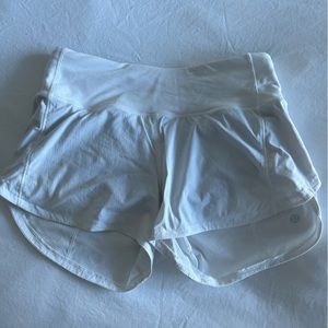 Lululemon Speed Up Mid-Rise Lined Short 4”